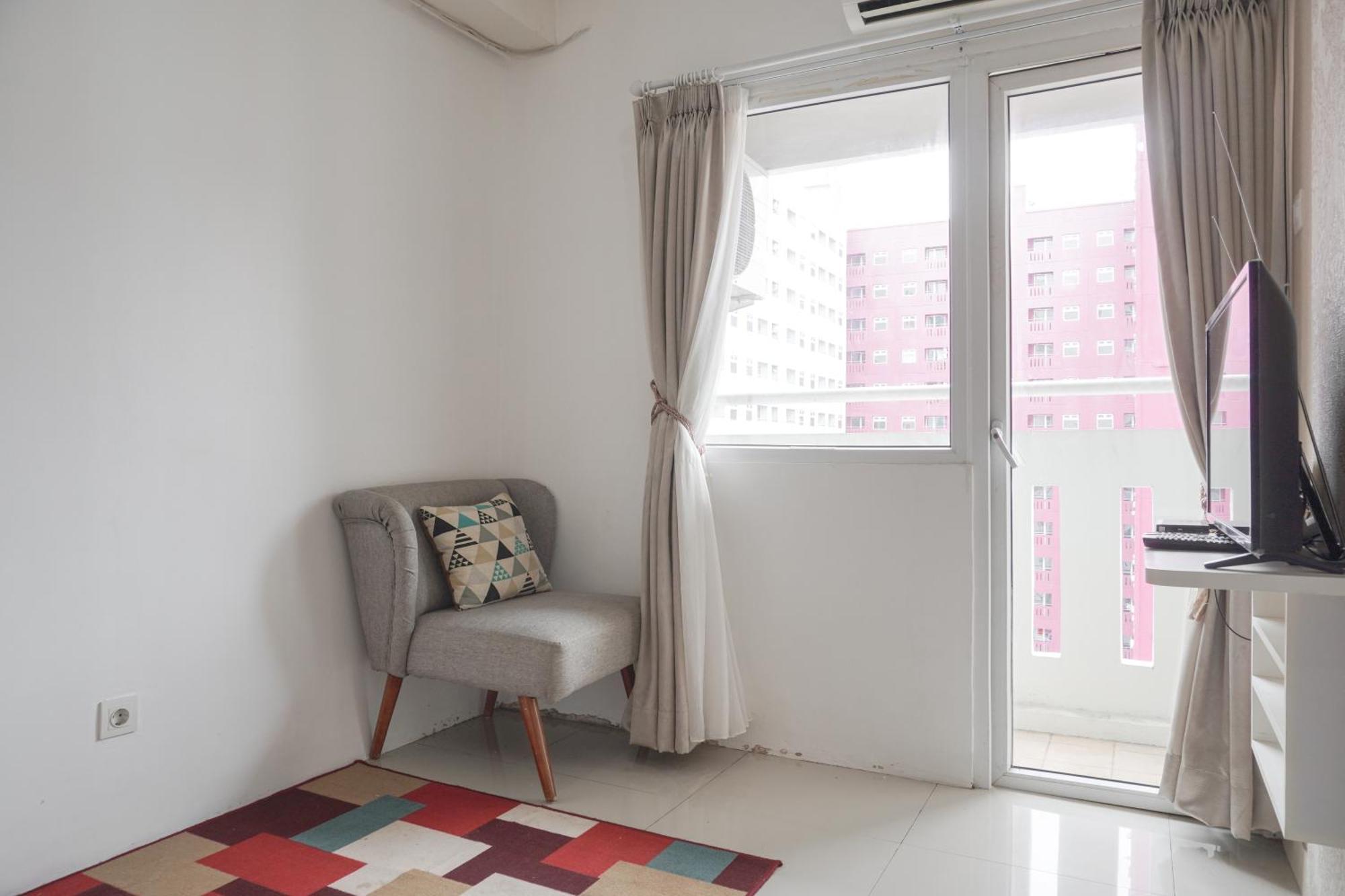 Apartemen Cozy And Well Designed 2br At Pramuka By Travelio *