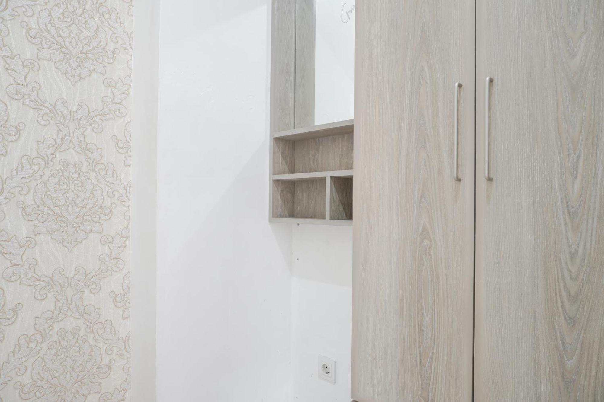 Cozy And Well Designed 2br At Pramuka By Travelio Apartemen
