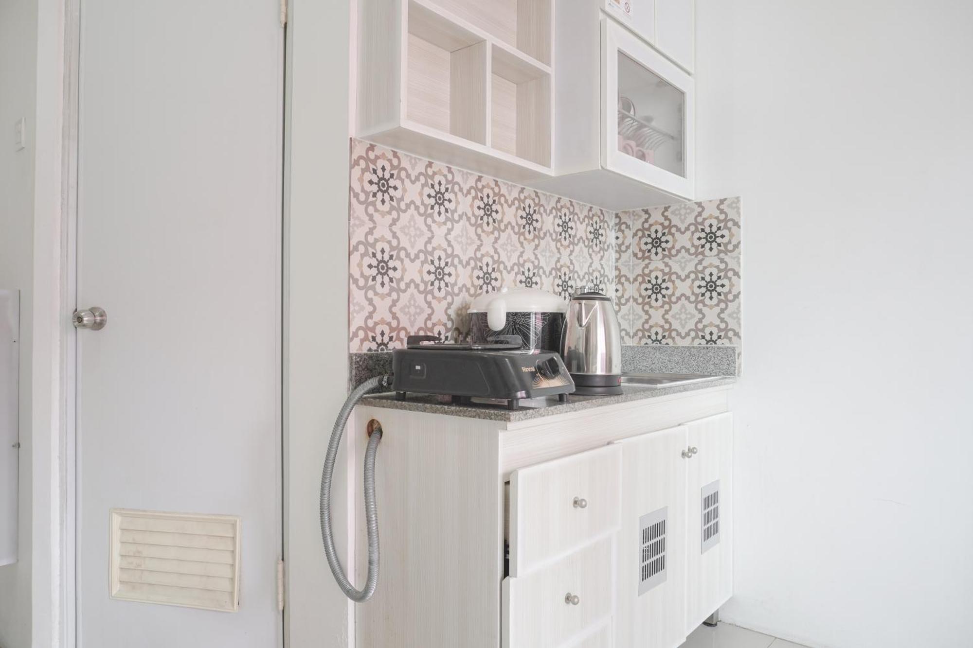 Cozy And Well Designed 2br At Pramuka By Travelio Jakarta