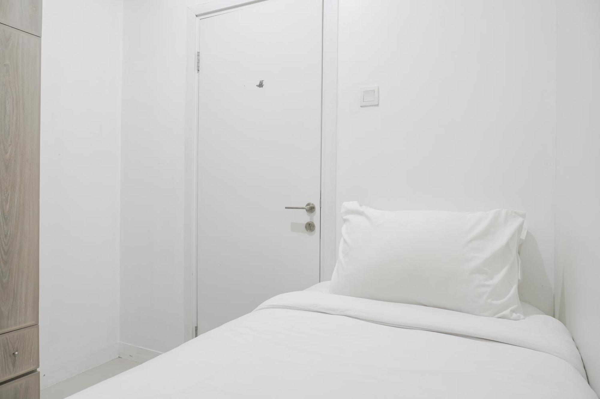 Apartemen Cozy And Well Designed 2br At Pramuka By Travelio